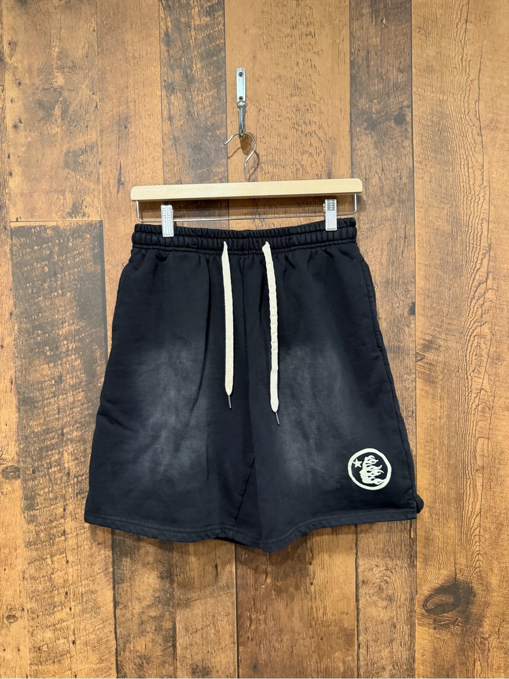 Hellstar men’s black shorts XL EUC